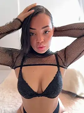Sara LipsX online show from July 12, 2026, 7:49 pm