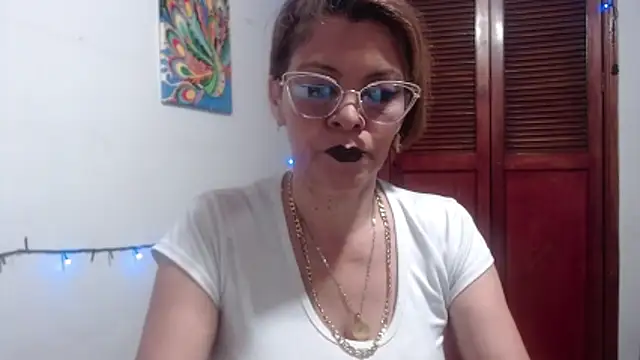 electra-mommy online show from July 4, 2026, 11:05 am