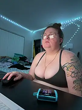 BBW2320 online show from July 15, 2026, 3:34 am