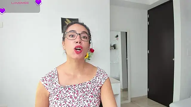 Snapshot of susana_monroy chatting on July 16, 2026, 6:36 pm susana monroy online show from July 16, 2026, 6:36 pm