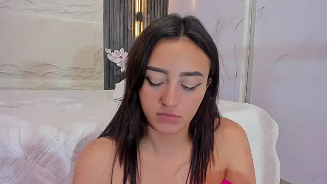 Lesly sexy4u online show from June 5, 2026, 6:52 am