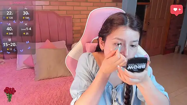 Amy joones online show from July 23, 2026, 10:57 am