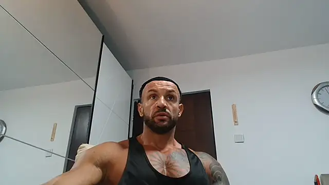 Magnificmuscles89 online show from July 20, 2026, 10:18 am