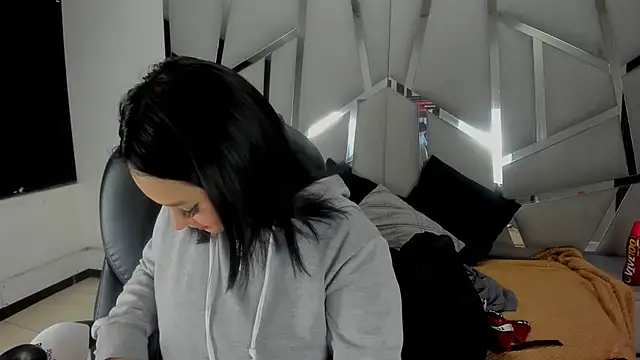 Catherinee69 x online show from July 22, 2026, 4:26 am