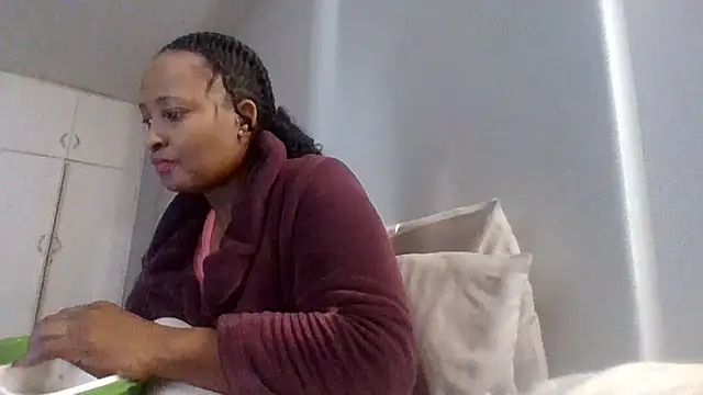 Snapshot of BabeAssXX chatting on August 7, 2026, 1:02 pm BabeAssXX online show from August 7, 2026, 1:02 pm