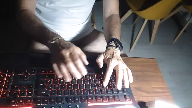 Adri gard online show from June 1, 2026, 8:32 pm