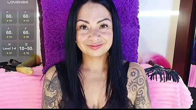 Snapshot of Ginna--mia chatting on August 1, 2026, 2:33 am Ginna--mia online show from August 1, 2026, 2:33 am