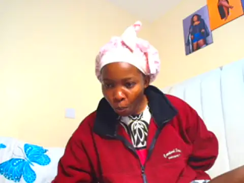 Snapshot of sweet_essin chatting on June 21, 2026, 8:22 pm sweet essin online show from June 21, 2026, 8:22 pm