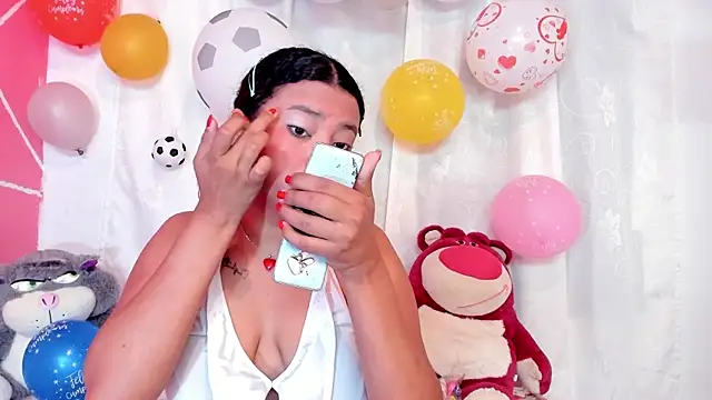 JessyZoe online show from July 17, 2026, 4:01 pm