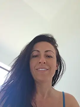 lovewildguy1 online show from July 7, 2026, 7:23 am