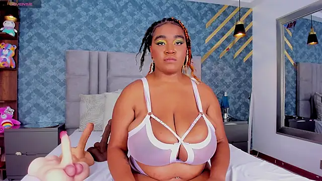 NiiaMoore online show from June 22, 2026, 8:06 pm