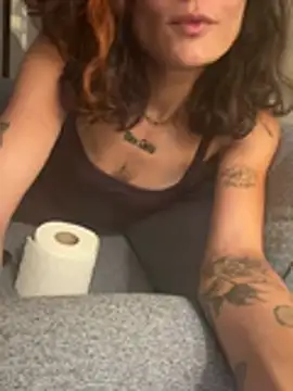 sugarunebaby online show from July 31, 2026, 3:28 am