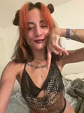 sugarunebaby online show from July 31, 2026, 6:18 pm