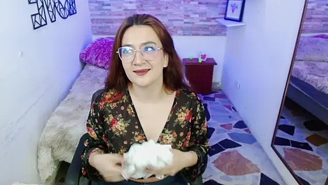 Snapshot of lilyponce_ chatting on May 14, 2026, 8:15 pm lilyponce online show from May 14, 2026, 8:15 pm