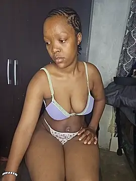Snapshot of curvysexybody chatting on July 30, 2026, 12:42 am curvysexybody online show from July 30, 2026, 12:42 am