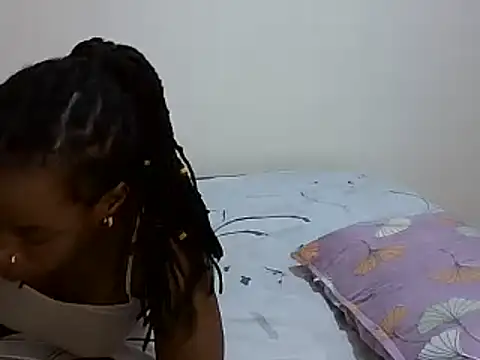 Snapshot of Hadassa29 chatting on February 15, 2025, 6:12 pm Hadassa29 online show from February 15, 2025, 6:12 pm