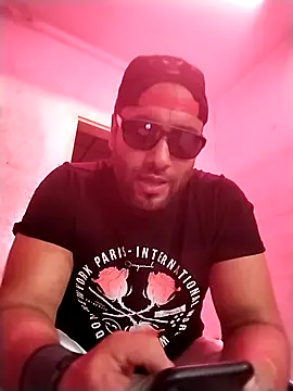 eljefedamino1994 online show from July 6, 2026, 11:51 am