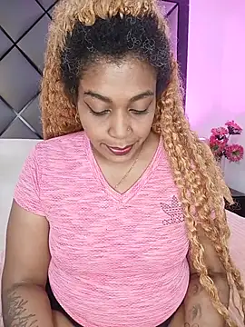 Snapshot of ELLA_KELLY chatting on July 16, 2026, 11:49 am ELLA KELLY online show from July 16, 2026, 11:49 am