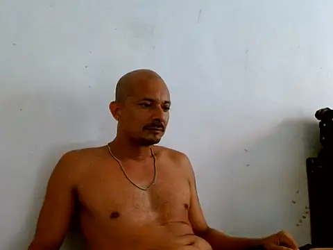 snoppie online show from June 19, 2026, 6:12 pm