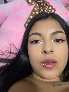 Dulce-diosa online show from May 1, 2026, 1:32 am