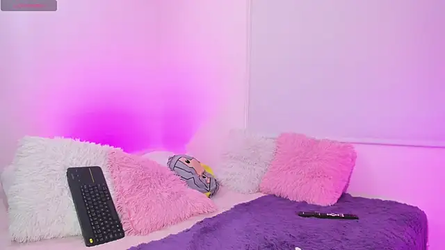 karly rioss online show from June 30, 2026, 5:08 am