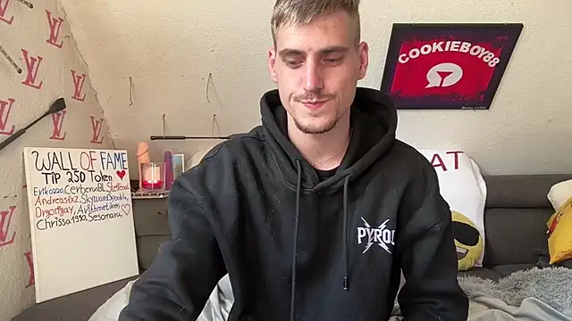 Cookieboy88 online show from May 20, 2026, 4:13 pm