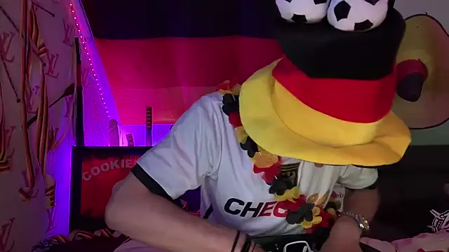 Cookieboy88 online show from June 13, 2026, 7:56 pm