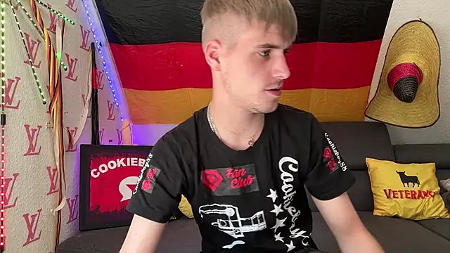 Cookieboy88 online show from July 1, 2026, 1:24 pm