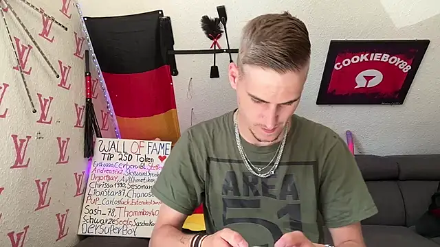 Cookieboy88 online show from July 14, 2026, 1:06 pm