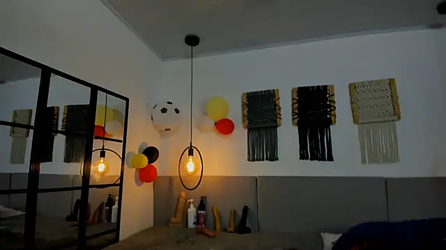 Sweet camille online show from July 17, 2026, 2:18 am