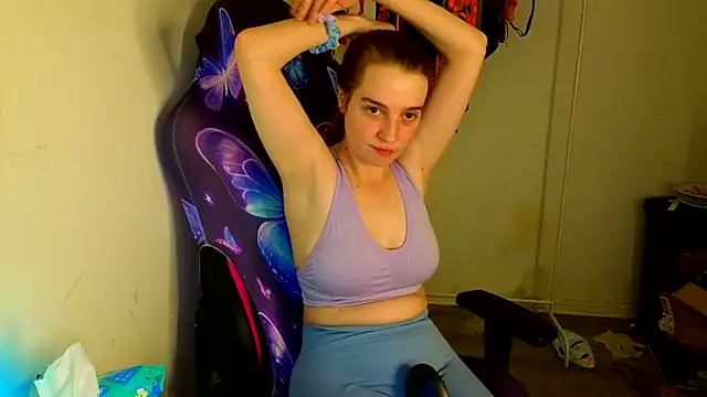 EvieRoseex online show from June 23, 2026, 11:47 pm