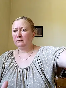 blondyaguar online show from August 1, 2026, 7:51 am