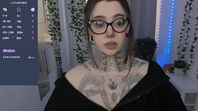 Dixi Pixi  online show from April 30, 2026, 5:36 am