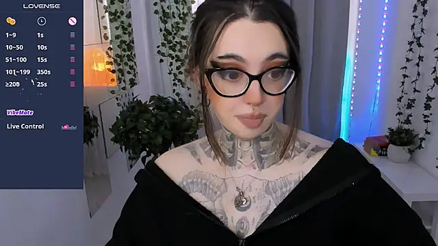 Dixi Pixi  online show from May 1, 2026, 5:45 am