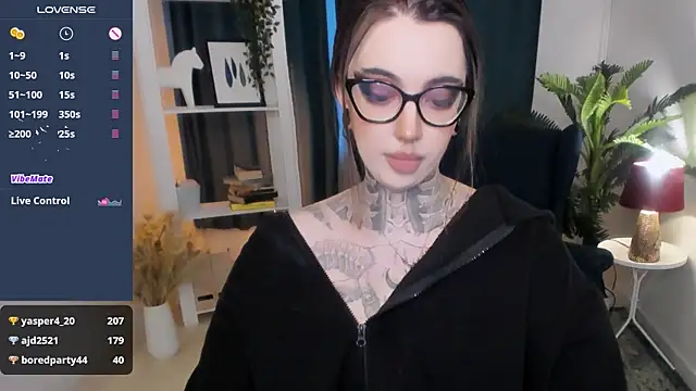 Dixi Pixi  online show from May 16, 2026, 10:58 am