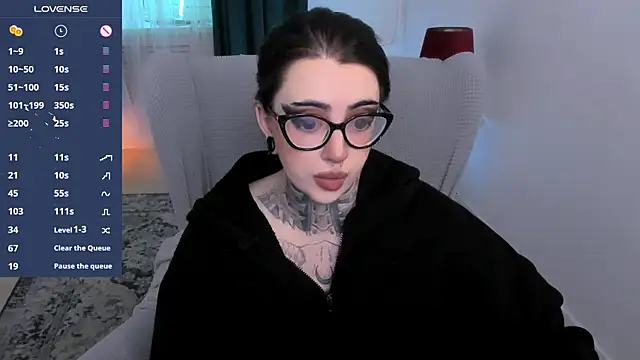 Dixi Pixi  online show from June 13, 2026, 5:27 am