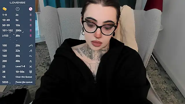 Dixi Pixi  online show from July 5, 2026, 10:22 am