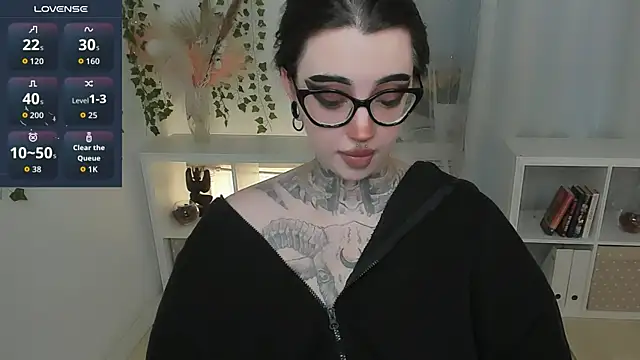 Dixi Pixi  online show from July 17, 2026, 5:47 am