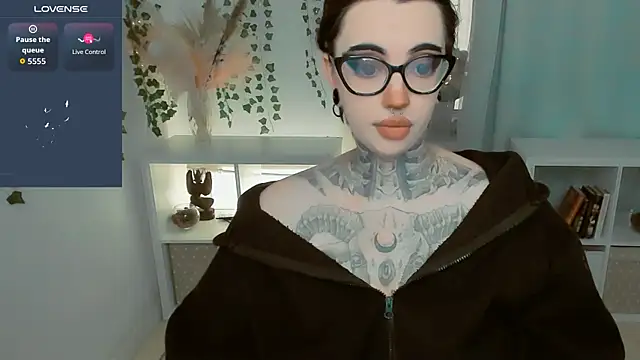 Dixi Pixi  online show from July 19, 2026, 5:33 am