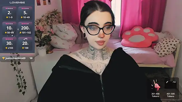 Dixi Pixi  online show from July 24, 2026, 5:49 am