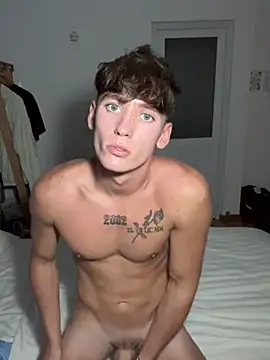 Hornyyoungstud123 online show from July 31, 2026, 10:36 am