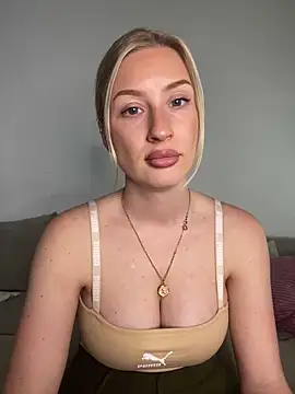 belle98 online show from May 11, 2026, 3:29 pm