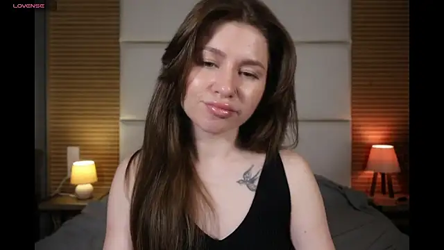 AliceBellamy online show from June 3, 2026, 10:04 pm