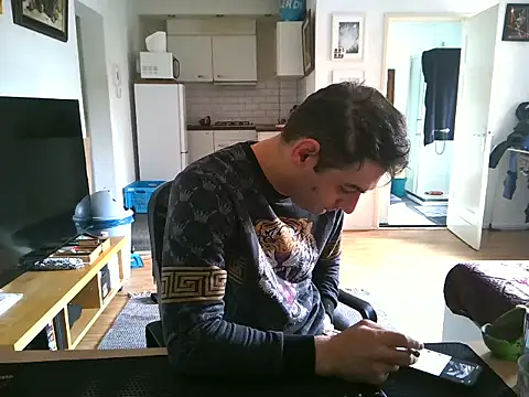 mihaimichael online show from June 15, 2026, 1:02 pm