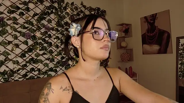 melody cute10 online show from July 19, 2026, 12:42 pm