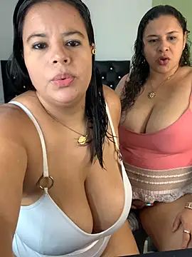Snapshot of twocurvylatins chatting on July 29, 2026, 12:58 pm twocurvylatins online show from July 29, 2026, 12:58 pm