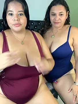Snapshot of twocurvylatins chatting on August 1, 2026, 5:56 pm twocurvylatins online show from August 1, 2026, 5:56 pm