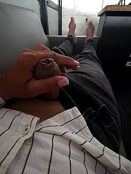 Denialdevid90 online show from May 13, 2026, 10:45 am
