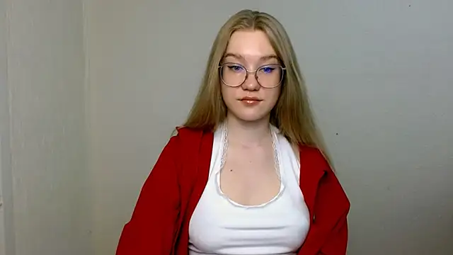 Snapshot of cindi_hot chatting on June 13, 2026, 10:35 am cindi hot online show from June 13, 2026, 10:35 am