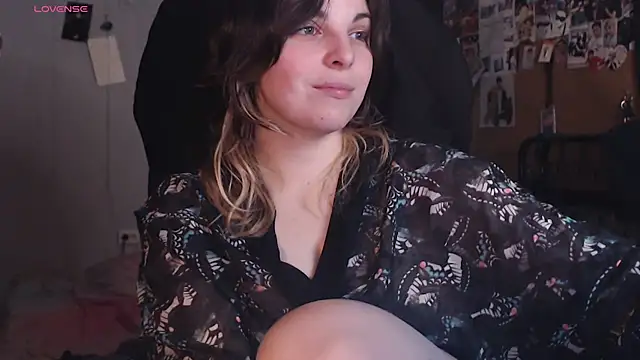 Saya sweet online show from July 6, 2026, 7:27 am